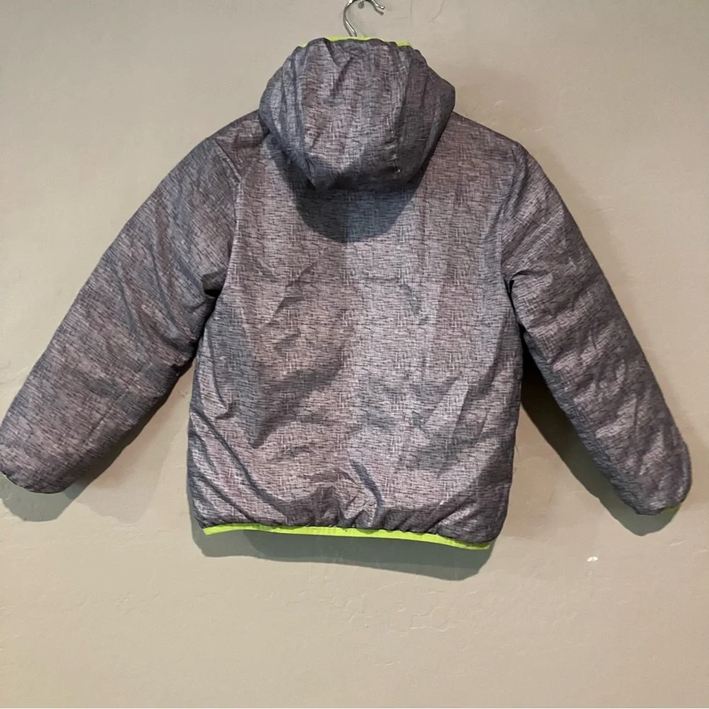 EDDIE BAUER Boy's Black Green Reversible Down Hooded Puffer Coat Size Small 7/8 - Picture 14 of 15